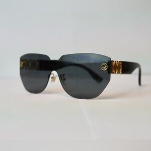 Black Shield-Style Sunglasses with Frameless Design